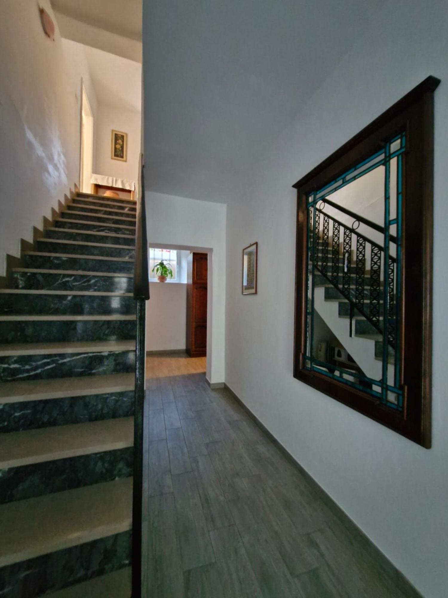 Apartma Jezevi Sezana Luaran gambar