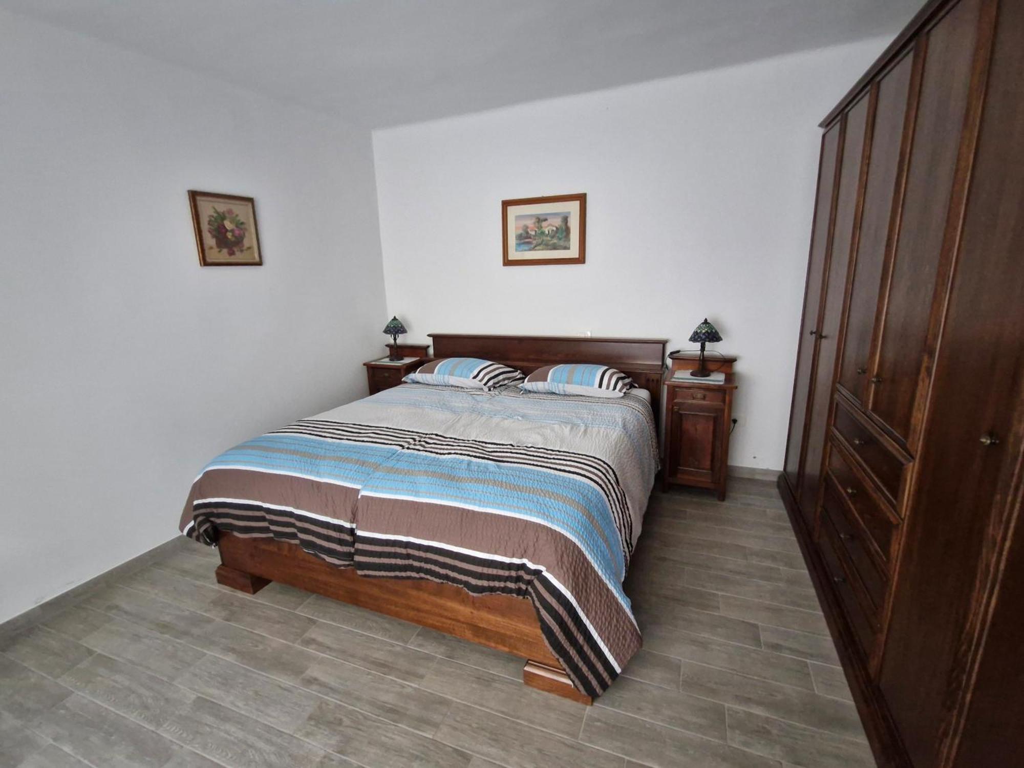 Apartma Jezevi Sezana Luaran gambar